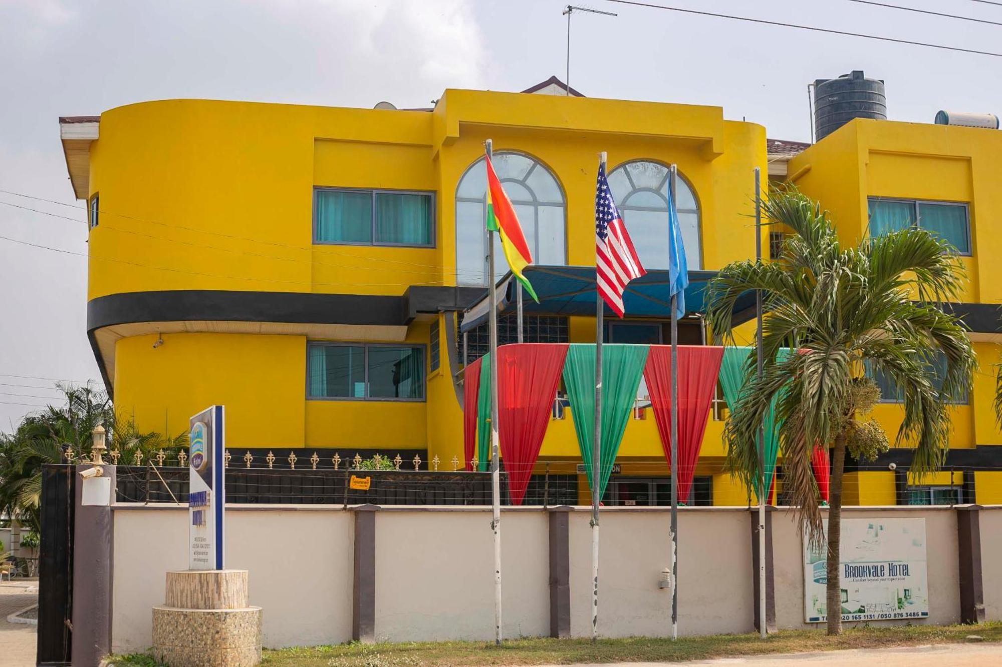 Brookvale Hotel Weija Buitenkant foto