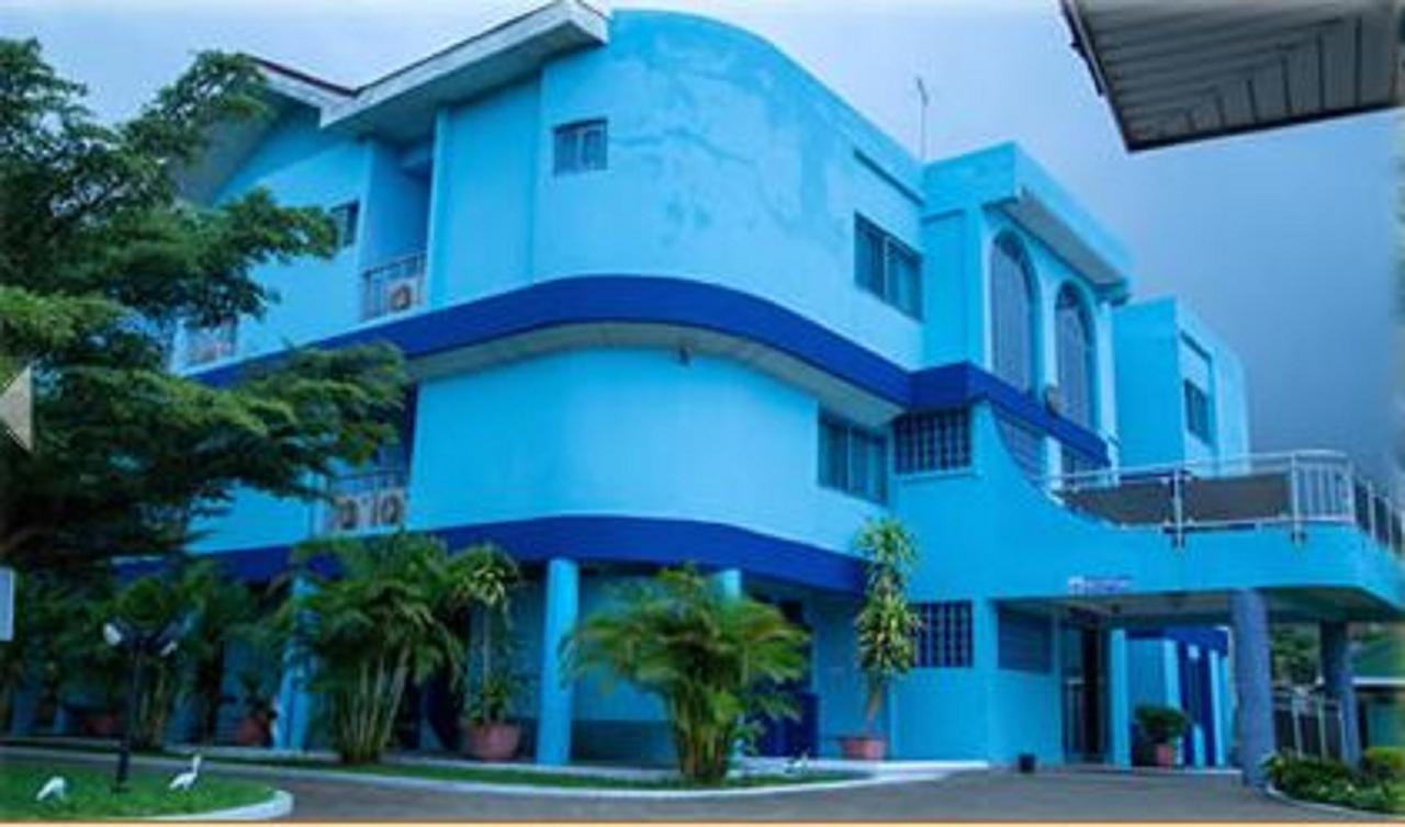 Brookvale Hotel Weija Buitenkant foto